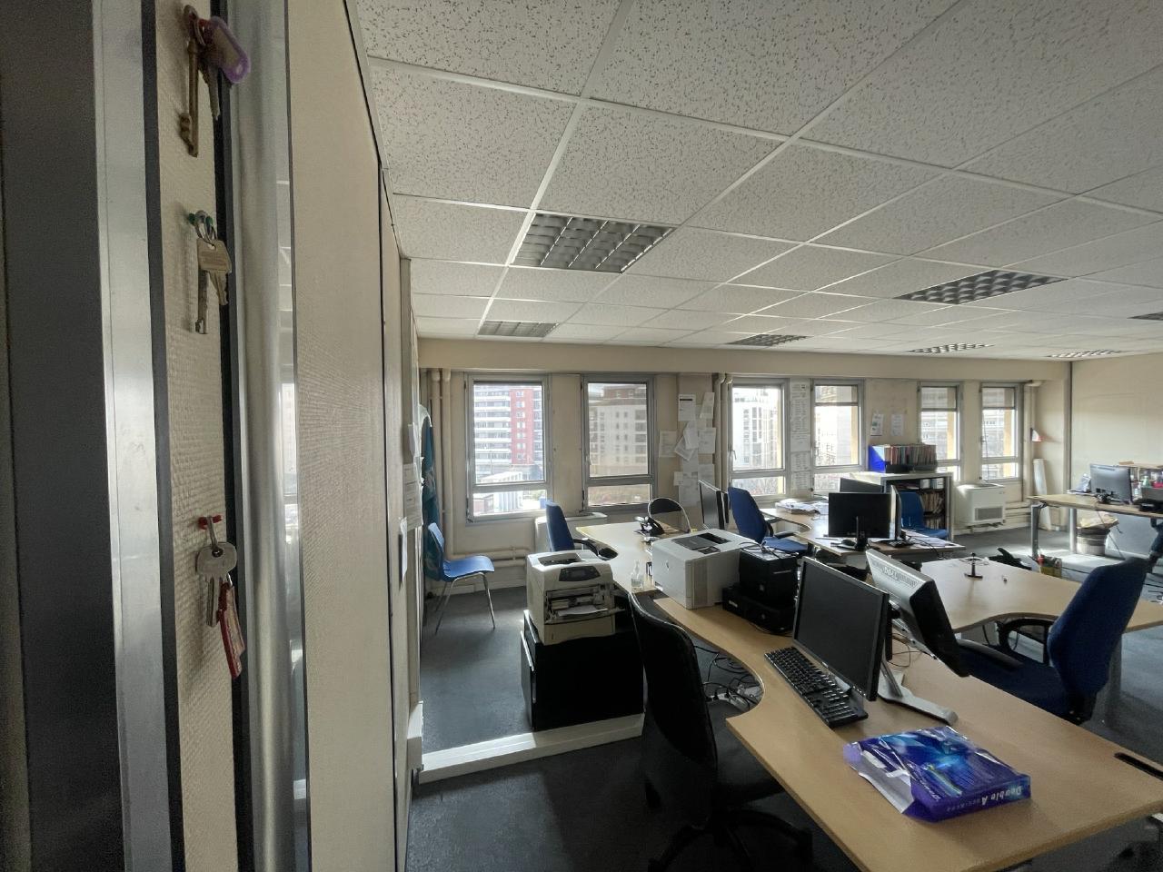 Bureau Marseille 557m² Location bureau Marseille Bouches-du-Rhône OLBUR2314730 3